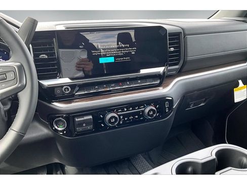New 2026 Chevrolet Silverado 1500 RST w/ Redline Edition AWD/4WD image 6
