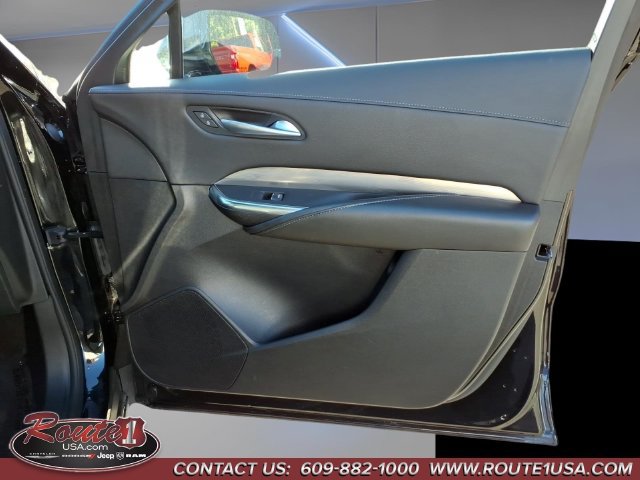 Used 2025 Cadillac XT4 Premium Luxury AWD/4WD image 31
