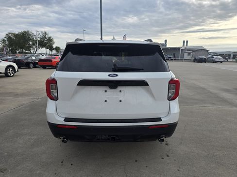 Used 2024 Ford Explorer ST-Line w/ Class IV Trailer Tow Package image 4