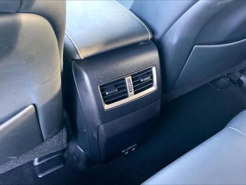 Used 2020 Lexus RX 450h image 36