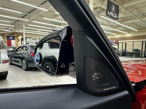 Used 2018 BMW M3 image 17