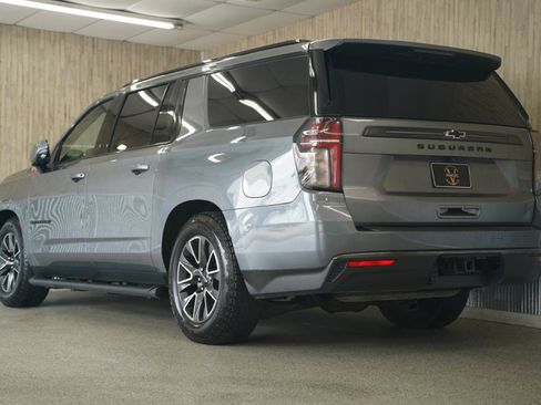 Used 2022 Chevrolet Suburban Z71 w/ Z71 Off-Road Package AWD/4WD image 7