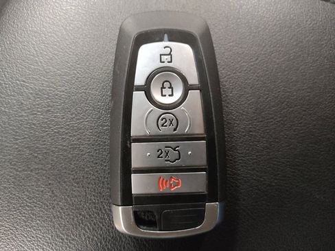 Used 2020 Ford Edge SEL w/ Convenience Package FWD image 32