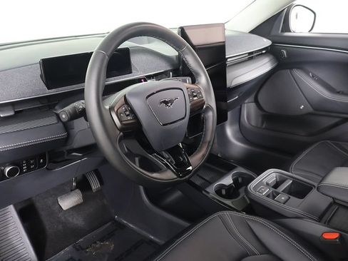 Used 2025 Ford Mustang Mach-E Premium AWD/4WD image 29