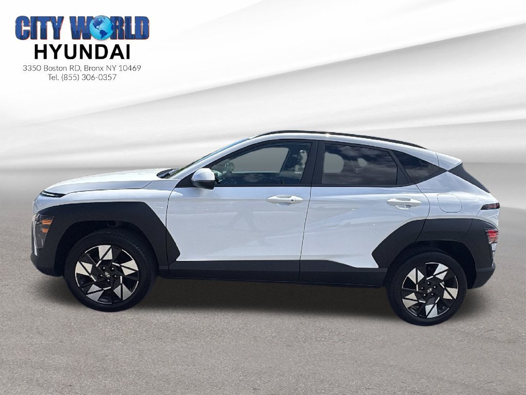 Used 2024 Hyundai Kona SEL AWD/4WD image 2