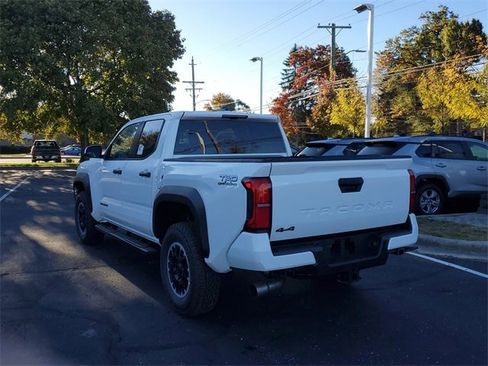 New 2025 Toyota Tacoma TRD Off-Road image 3