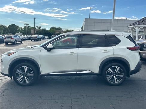 Used 2023 Nissan Rogue SL w/ SL Premium Package FWD image 6