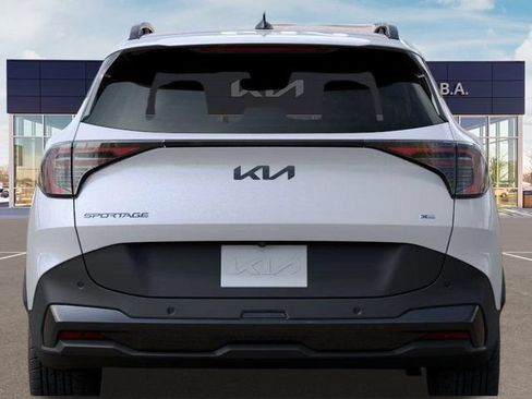 New 2026 Kia Sportage X-Line w/ X-Line Technology Package AWD/4WD image 13
