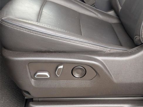 Used 2022 GMC Yukon Denali AWD/4WD image 17