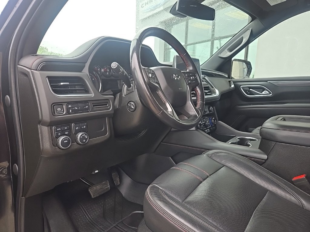 Used 2021 Chevrolet Tahoe RST w/ Luxury Package AWD/4WD image 38