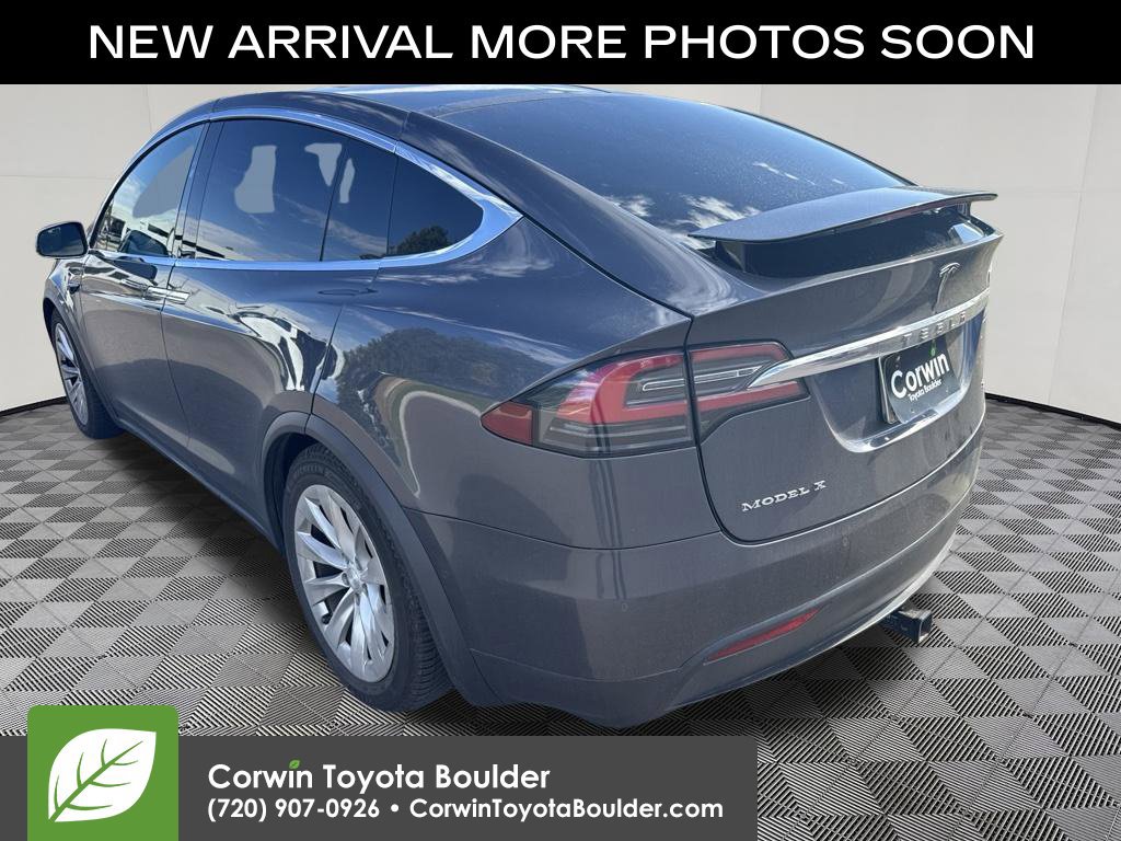 Used 2017 Tesla Model X 90D AWD/4WD image 4