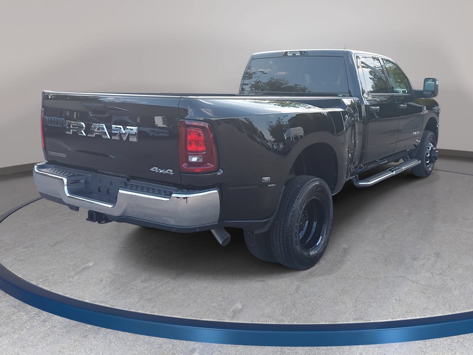New 2027 RAM 3500 Big Horn AWD/4WD image 5