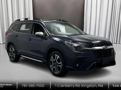 Used 2023 Subaru Ascent Limited w/ Technology Package AWD/4WD image 3
