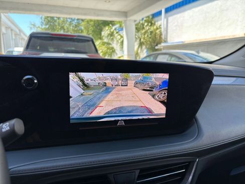 Used 2025 Buick Encore GX Preferred image 24