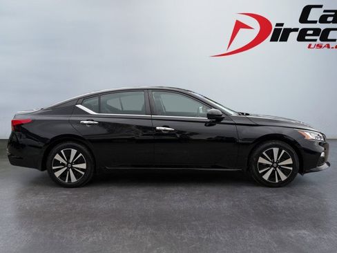 Used 2022 Nissan Altima 2.5 SV image 3