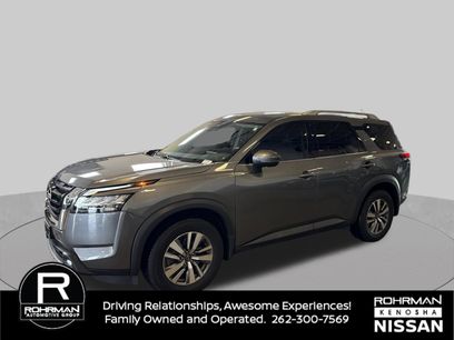 Used 2022 Nissan Pathfinder SL