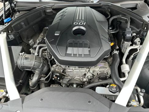 Used 2021 Genesis G70 2.0T w/ Elite Package image 9