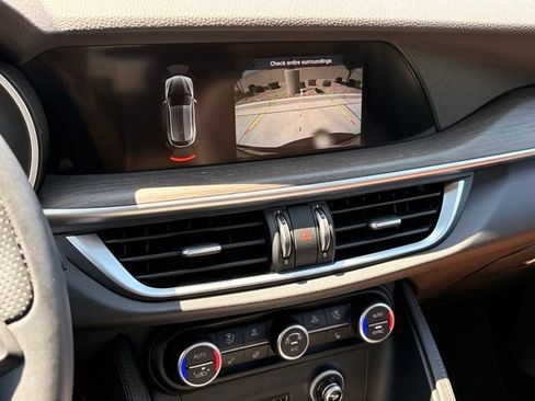 Used 2023 Alfa Romeo Stelvio Ti AWD/4WD image 16