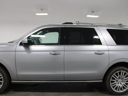 Used 2024 Ford Expedition Max Limited AWD/4WD image 6
