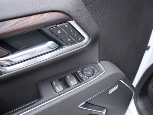 New 2026 GMC Sierra 2500 SLT w/ SLT Convenience Package image 22