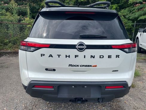 Used 2024 Nissan Pathfinder Rock Creek AWD/4WD image 3