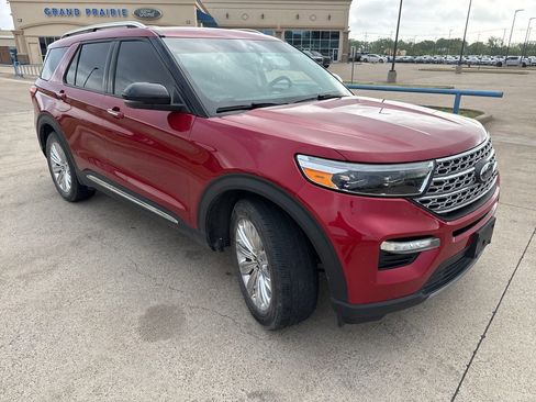 Used 2022 Ford Explorer Limited w/ Equipment Group 301A image 18
