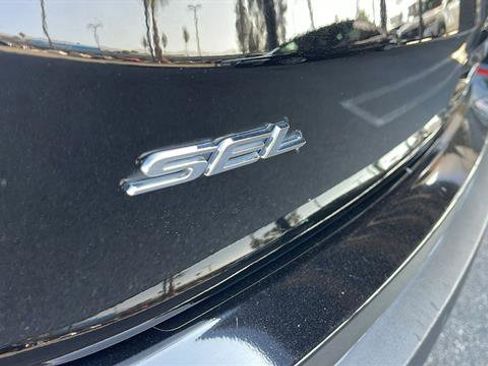 Used 2021 Ford Edge SEL w/ Convenience Package image 27