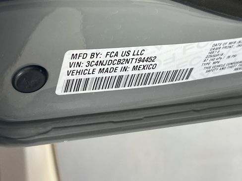 Used 2022 Jeep Compass Limited AWD/4WD image 30