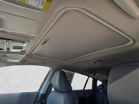 Certified 2024 Subaru Crosstrek 2.0i Premium image 21