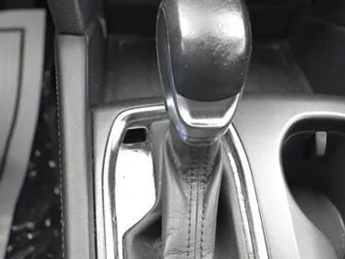 Used 2020 Hyundai Santa Fe SEL w/ Convenience + Premium Package AWD/4WD image 36