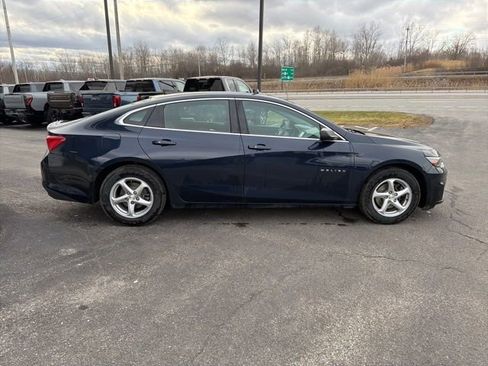 Used 2018 Chevrolet Malibu LS FWD image 6