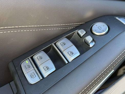 Used 2022 BMW X7 M50i image 38