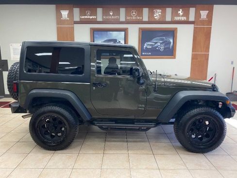 Used 2016 Jeep Wrangler Sport AWD/4WD image 5