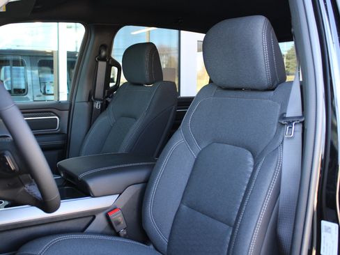 New 2026 RAM 1500 Big Horn AWD/4WD image 14