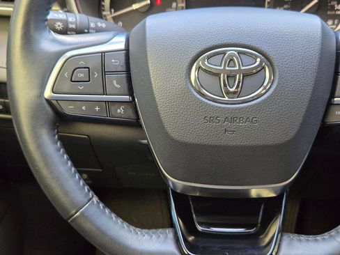 Used 2020 Toyota Highlander Limited AWD/4WD image 21