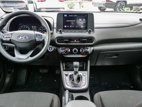 Certified 2022 Hyundai Kona SEL AWD/4WD image 13