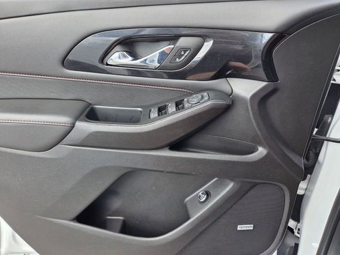 Certified 2023 Chevrolet Traverse RS w/ LPO, Floor Liner Package image 23