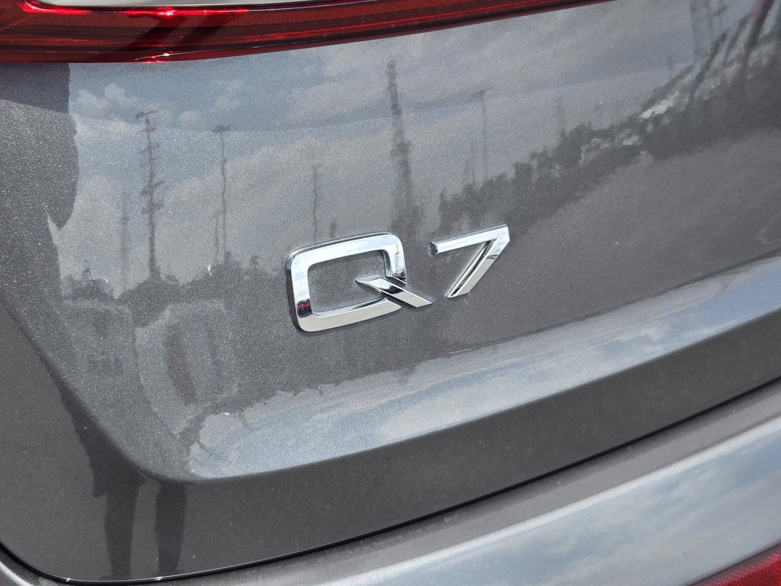 Used 2022 Audi Q7 3.0T Premium Plus AWD/4WD image 38