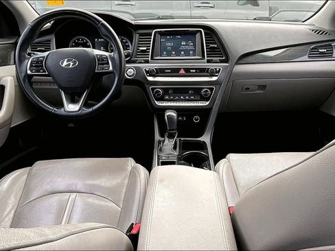 Used 2018 Hyundai Sonata Limited image 7
