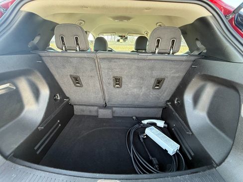 Used 2022 Chevrolet Bolt EUV LT w/ Driver Confidence Package image 12