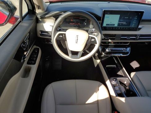 New 2026 Lincoln Corsair Premiere image 16