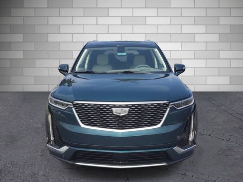 Certified 2024 Cadillac XT6 Premium Luxury w/ Technology Package FWD image 9