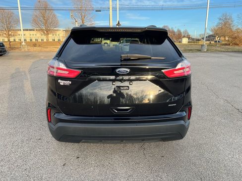 Used 2022 Ford Edge SE image 6