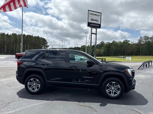 New 2025 GMC Terrain Elevation image 2