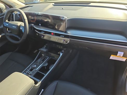 New 2026 Kia Sorento S image 11