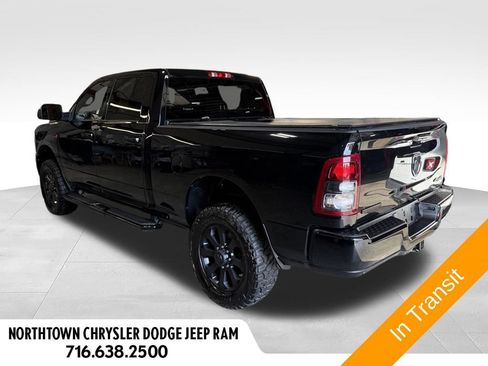 Used 2022 RAM 2500 Big Horn w/ Night Edition AWD/4WD image 4