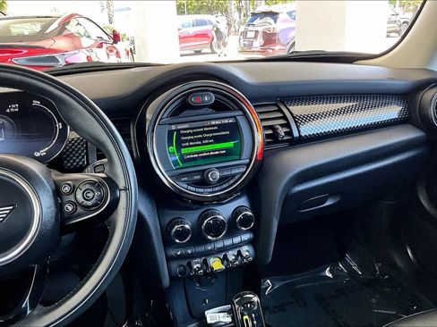 Used 2021 MINI Cooper SE w/ 6.5" Touchscreen Package FWD image 9