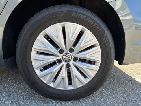 Used 2019 Volkswagen Jetta S w/ Driver Assistance Package image 19