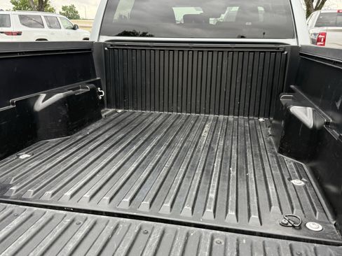Used 2024 Toyota Tacoma SR5 RWD image 33