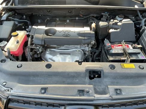 Used 2012 Toyota RAV4 4WD w/ Value Pkg image 24